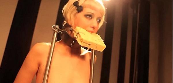  Blonde sub gets mousetraps clamped on body